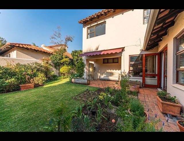 3 BEDROOM PROPERTY TO RENT IN MILL HILL EXT 2
